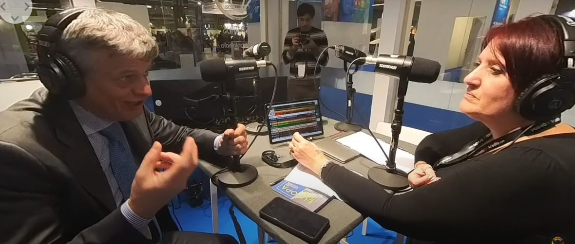 intervista immersiva voicebookradio gualtiero carraro